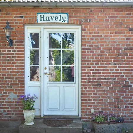 4 Bedroom Cozy In Anholt